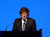 "Las devaluaciones recurrentes no son la solución": Milei defendió el valor del peso y volvió a pedir la reforma fiscal