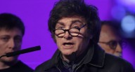 Javier Milei cancela viaje a España y asistencia a evento ultra de Vox tras la derrota electoral en Argentina | Buenos Aires | La Libertad Avanza | José María Figaredo | Madrid | Santiago Abascal | Úl