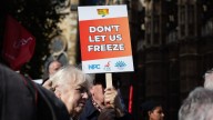 More than 100,000 pensioners to lose winter fuel payment due to frozen threshold