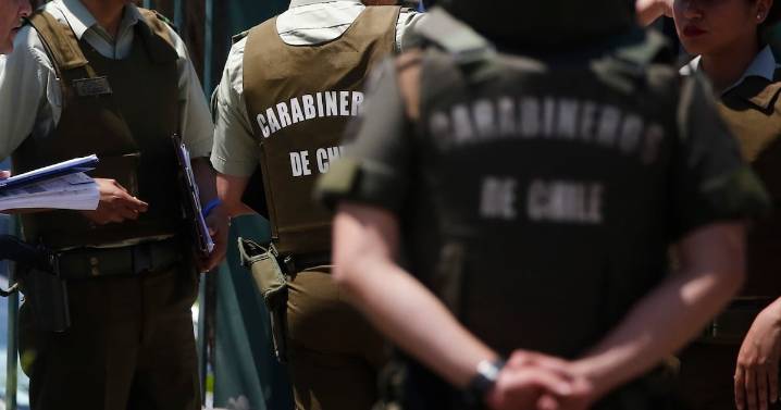 Carabineros enfrentan a sujetos armados y frustran robo a camioneta distribuidora de cigarros en San Joaquín