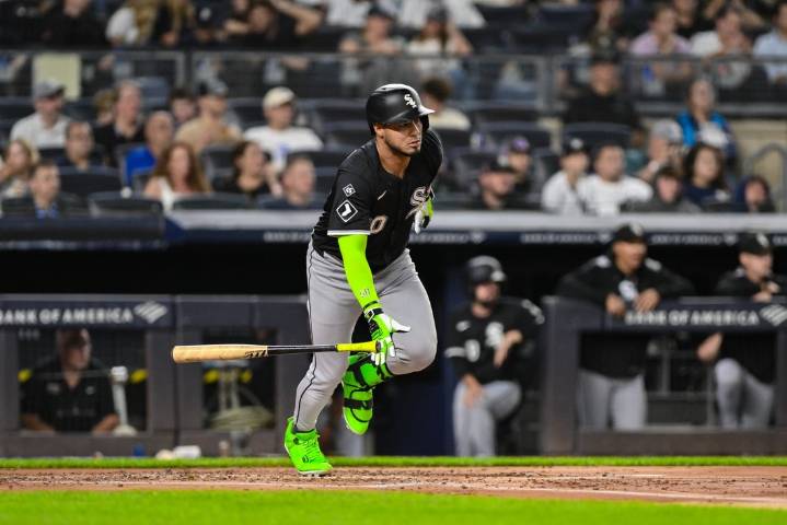 Deadspin | Jose Caballero's walk-off single propels Yankees into postseason