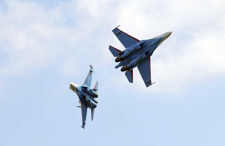 Russian Fighter Jets Violate NATO Oil Platform 'Safety Zone', Poland Says
