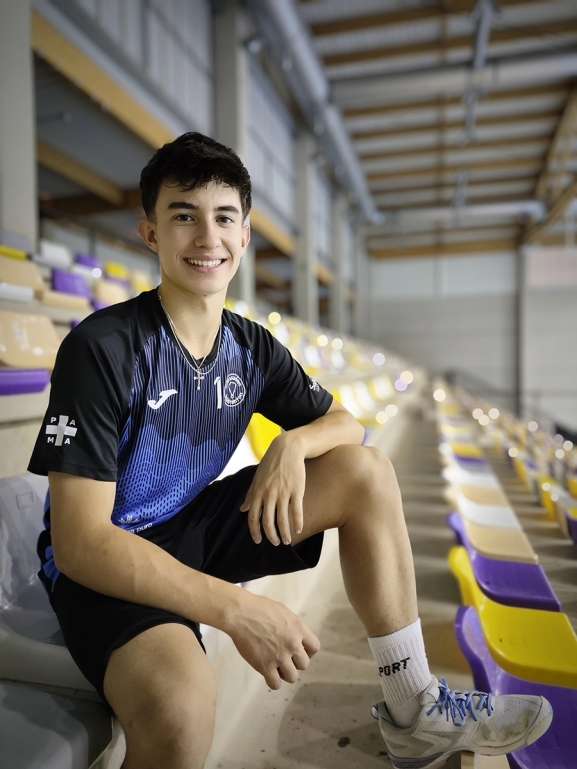 Hugo Sanz, del Valonsadero Bádminton, convocado con la selección española para el Europeo Sub17