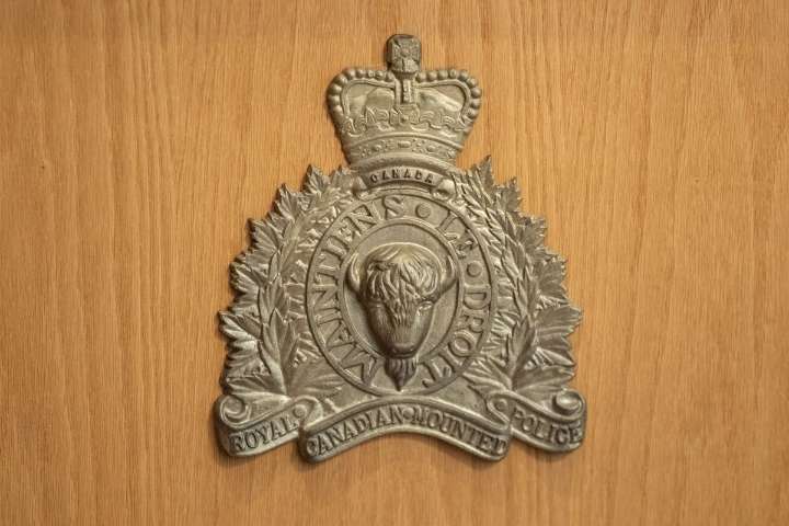 Suspect in deadly mass stabbing on Manitoba First Nation killed in crash with Mountie