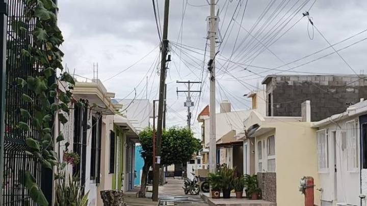 Denuncian falta de luz en el Infonavit Jabalíes y también alrededor de la Avenida Gabriel Leyva