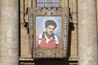 Carlo Acutis ya es el primer santo mileneal