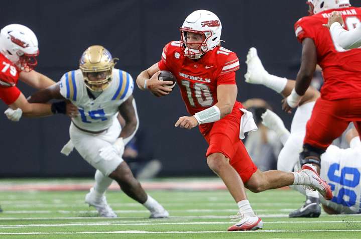 UNLV beats UCLA 30-23 for first Big Ten win in 22 years