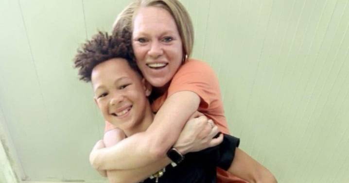 Mathis Police are investigating an accidental shooting that left a Mathis teen dead