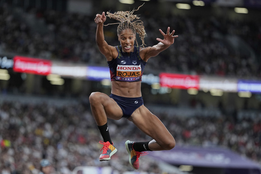 'Aquí estoy': Yulimar Rojas reaparece tras lesión y avanza a final de salto triple en Mundial
