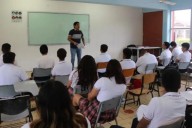Padres de familia denuncian que las fallas eléctricas en escuelas es por falta de planeación
