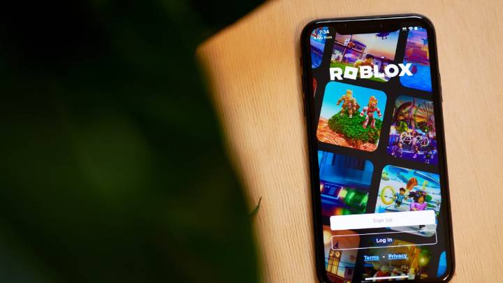 Robolox announces TikTok-like shortform video app, AI tools for creators