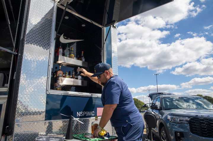Ann Arbor police suggest these 6 food spots on football Saturdays near Michigan Stadium