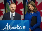 Premier Danielle Smith directs justice minister to fight federal legislation, defend Albertans' rights to firearms