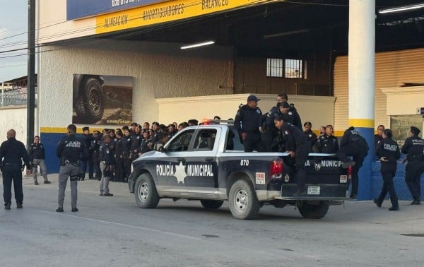 Arriban cientos de agentes a la Insurgentes para el desfile