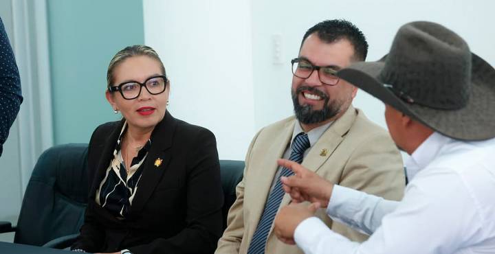 Yarabí Ávila se reúne con autoridades de la UAZ; crear sinergia entre instituciones, el objetivo