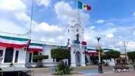 Decoración de fiestas patrias en Escuinapa estuvo a cargo de una coordinadora de eventos