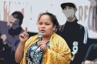 Niegan a Kenia Hernández permiso para despedir a su madre