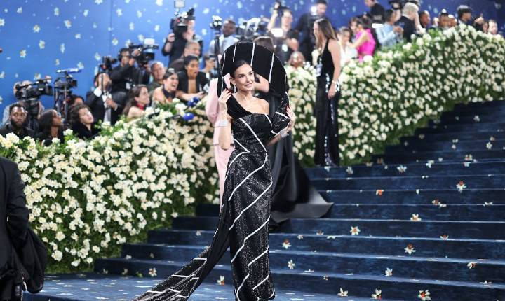 Demi Moore respalda a la esposa de Bruce Willis por cómo lo ha cuidado