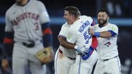 Toronto remonta dramáticamente contra Houston en extra innings