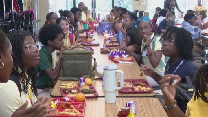 Wing Wednesday brings excitement to Little Rock School District