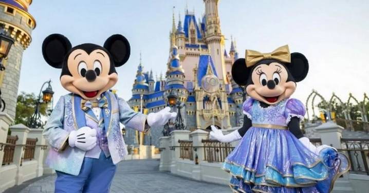 Disney World is 'empty' as holidaymakers fear Florida is 'in decline'
