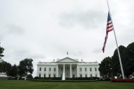 Trump ordena ondear a media asta las banderas del país por el asesinato de Charlie Kirk