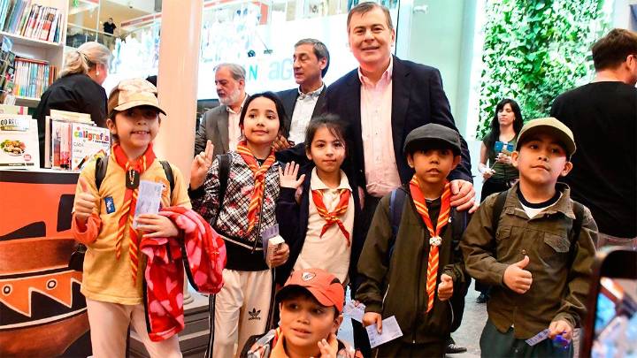 El Gobernador disfrutó de las propuestas del 4° Espacio Infanto Juvenil y de Comics en el CCB