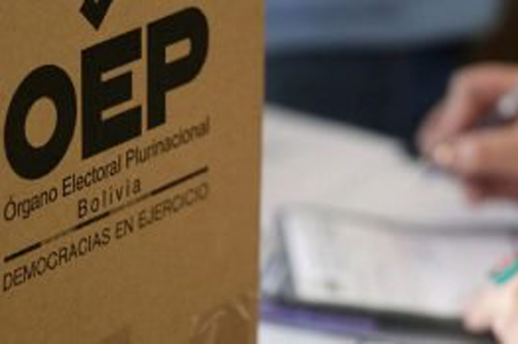 Definidas fechas de debates entre candidatos de balotaje en Bolivia