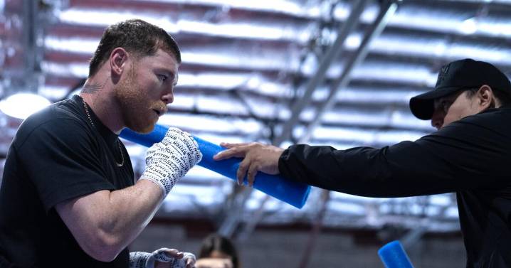 Saúl 'Canelo' Álvarez reflects on 20 years of boxing dominance and Mexican pride