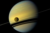 Datos de NASA: detectó señales químicas en Titán que podrían anticipar el origen de la vida