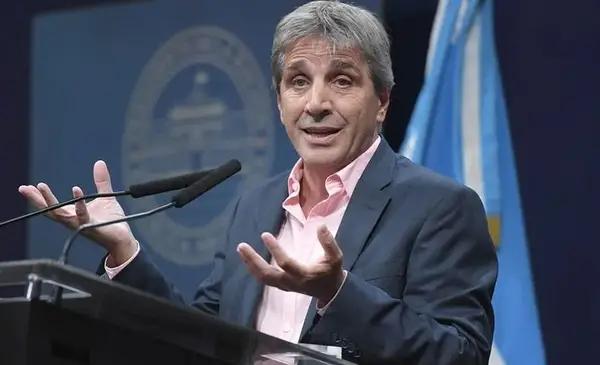 Estados alterados por el dólar: Caputo dijo que "no hay cepo", le respondió al campo y confirmó la compra de 1400 millones