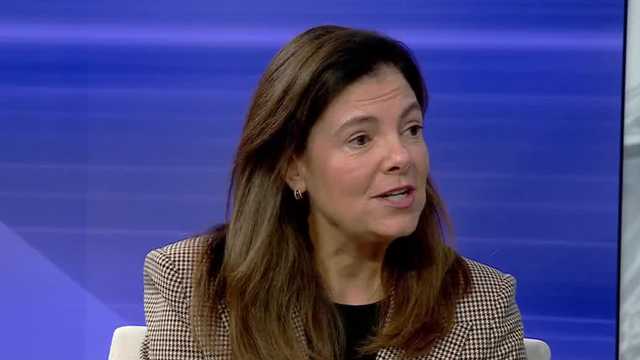 Kelly Ayotte touts immediate ‘positive impact’ of school cell phone ban
