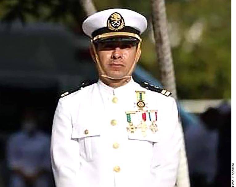 Cae Vicealmirante por huachicol fiscal