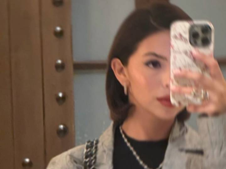 Ángela Aguilar vuelve a redes con selfie y audio tras ser abucheada
