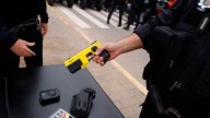 Listo el borrador para que los policías locales puedan usar pistolas táser