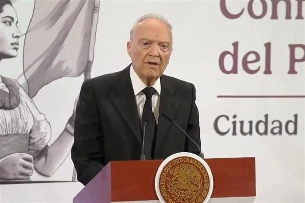 'Caso personal' sҷic!dio de marino, dice Gertz