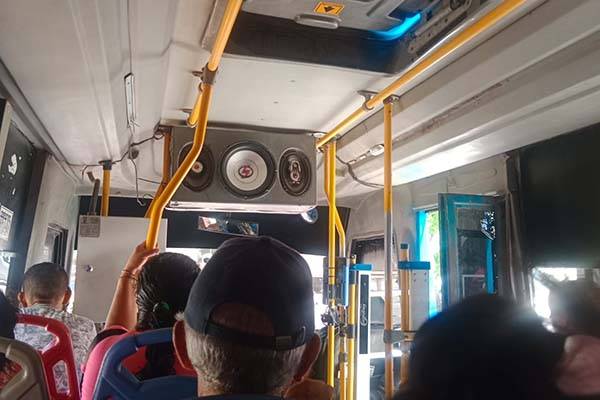La ‘discoteca’ rodante en bus urbano de Santa Marta
