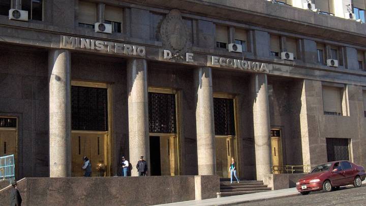 Alivio: Economía logró renovar más del 90 % de los vencimientos de deuda
