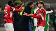 Santi Giménez se queda con el AC Milan