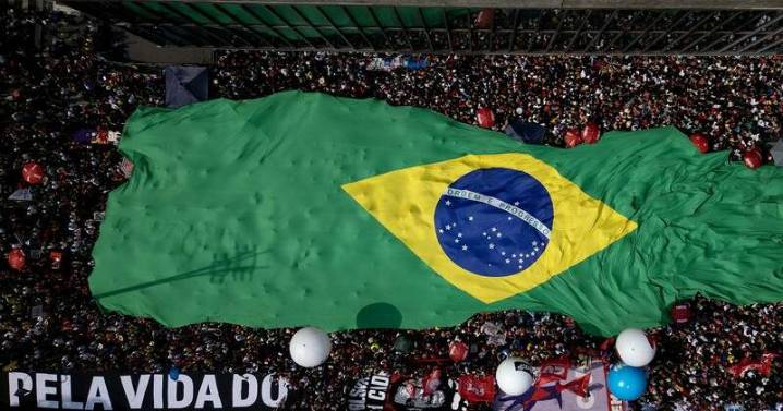 Brazilians protest bid to shield Bolsonaro from courts