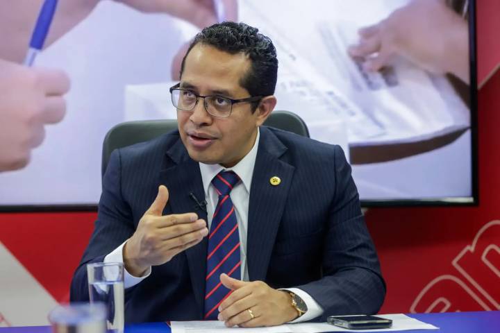 Presidente del JNE: demanda competencial busca garantizar elecciones transparentes