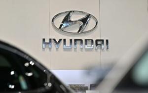 US agents arrest 475 in raid on Hyundai