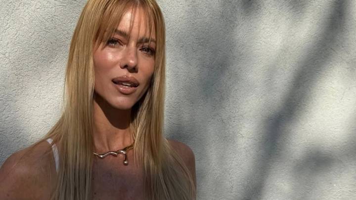 Nicole Neumann deslumbra con las sandalias que serán el must de la nueva temporada