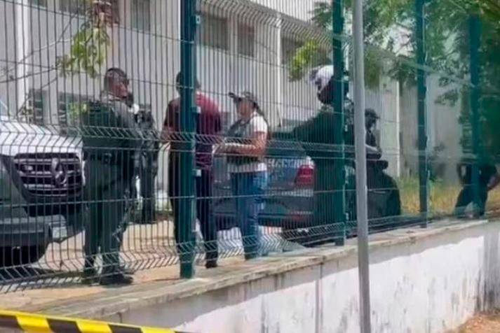 Suspenden clases en escuela de Brasil por tiroteo que mató a dos adolescentes en su estacionamiento