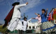 Está a dos horas de CABA y tiene su propia fiesta del folklore
