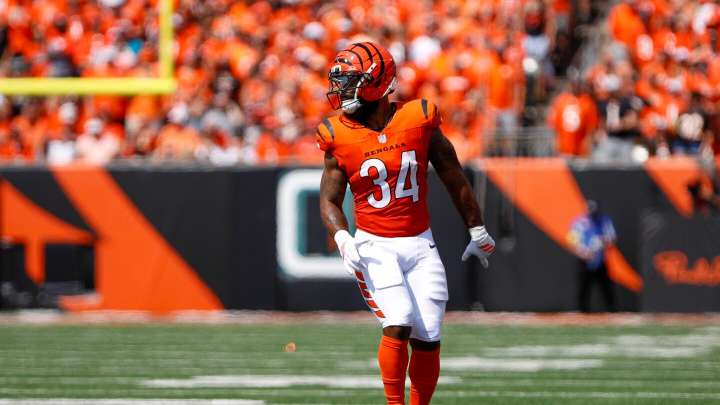 Report: Samaje Perine not ruled out for Week 4 after suffering thumb injury