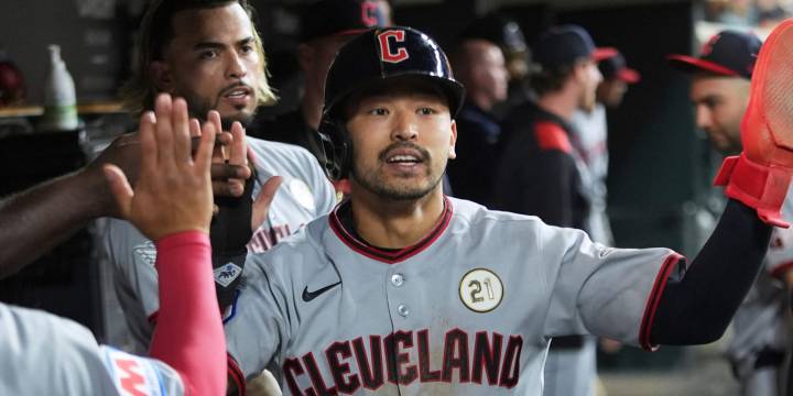 Guardians score 4 in the 10th to top division