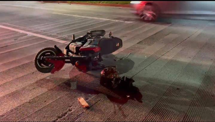 Imprudencia al volante y posible influjo de alcohol causan dos accidentes de moto con heridos graves en Guadalajara
