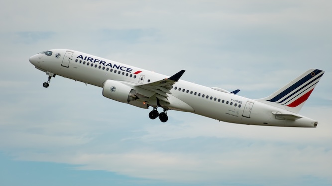 We can now let in one empty plane, government confirms