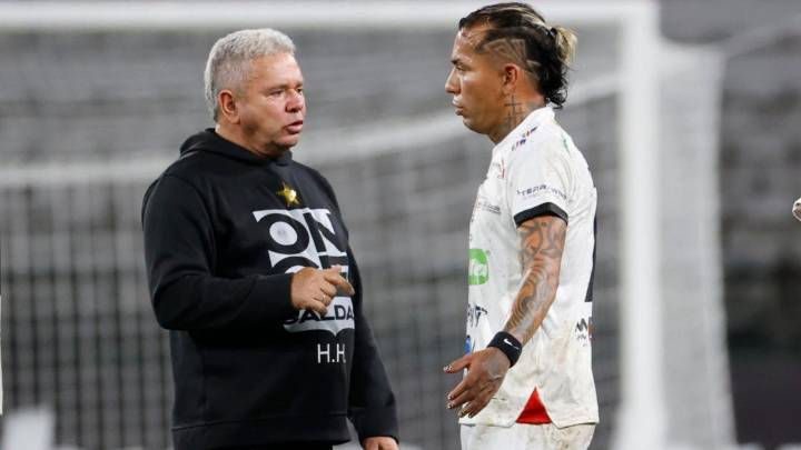 El indirectazo del técnico Hernán Darío Herrera a jugador de Colombia tras convocatoria de Dayro Moreno